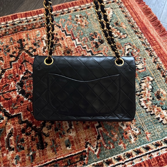 SOLD**Chanel Vintage Classic Small Double Flap Bag - Picture 4 of 13